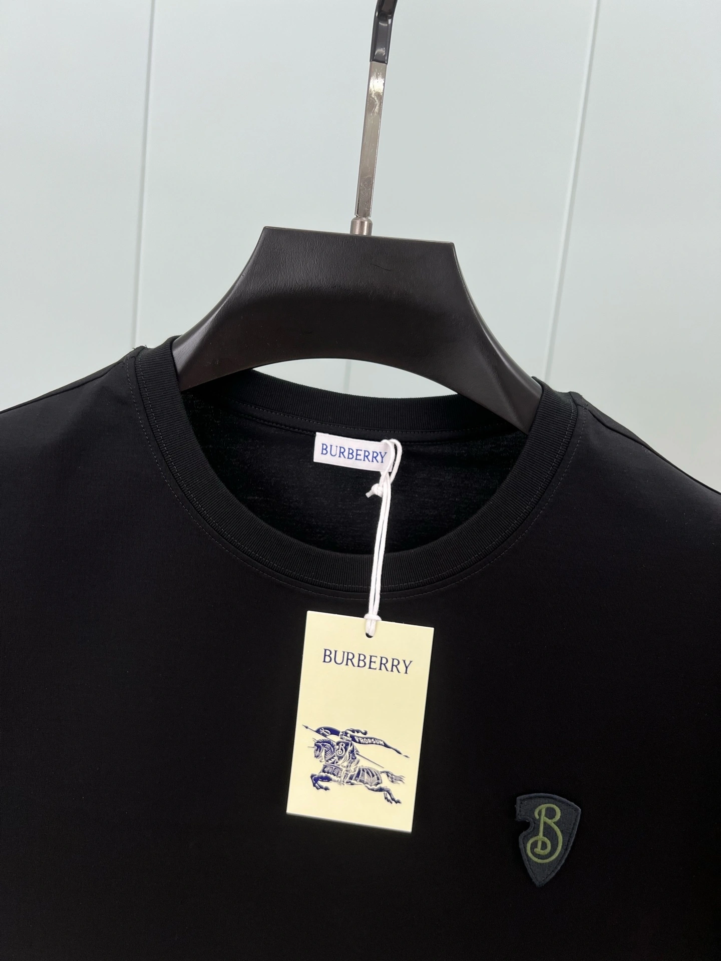 wg.luxury- 2ur25rry embroidery 2Colour item:E-F355B1609-2